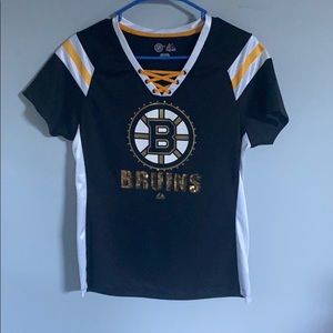 Women’s Bruins bling laced up tee